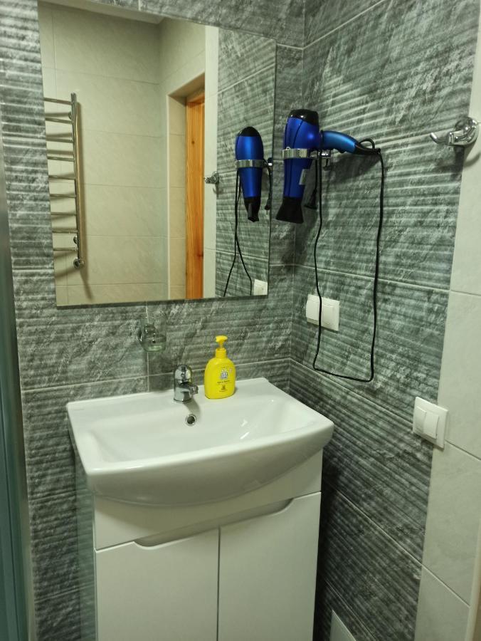 Brand New 2020 Specious Apartment Druzi 2 Paljanyjtsja Exteriör bild